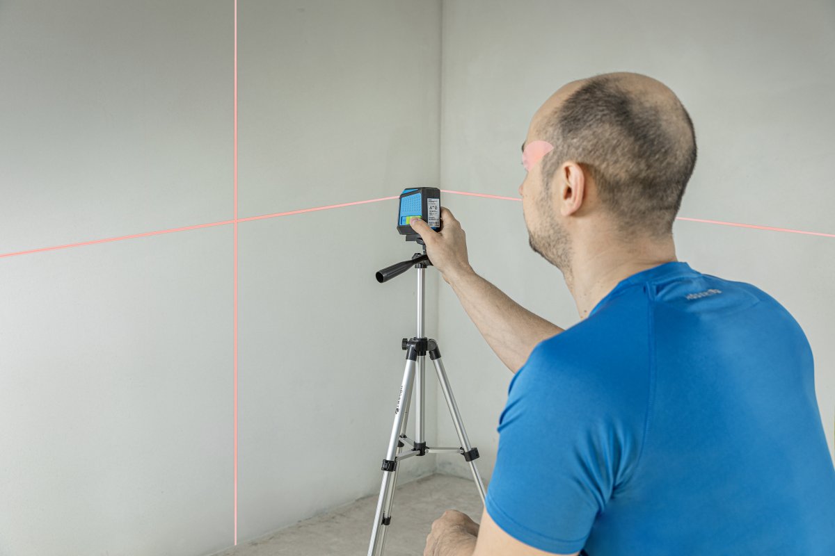 Лазерний рівень червоний 24м